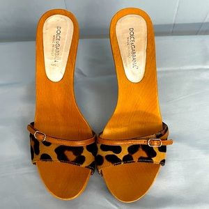 D&G Pony Hair Wooden Sandal Cheetah print